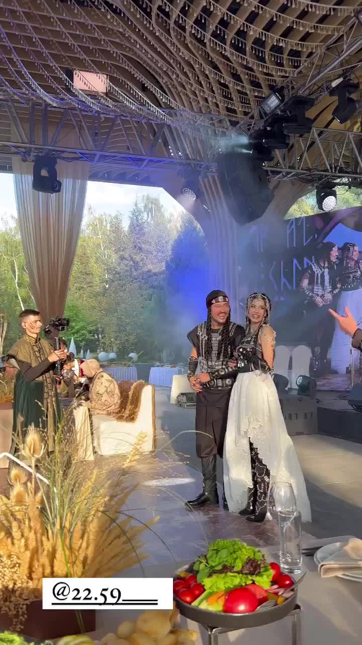 720x1280  Азамат Маркленов устроил свадебную вечеринку в Алматы