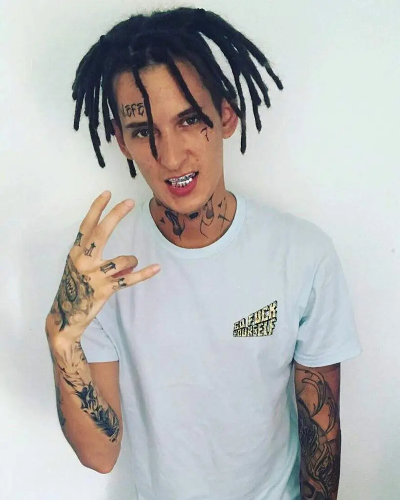 819x1024  Кизару (Кизару): Bygraffiad yr arlunydd - Salve Music