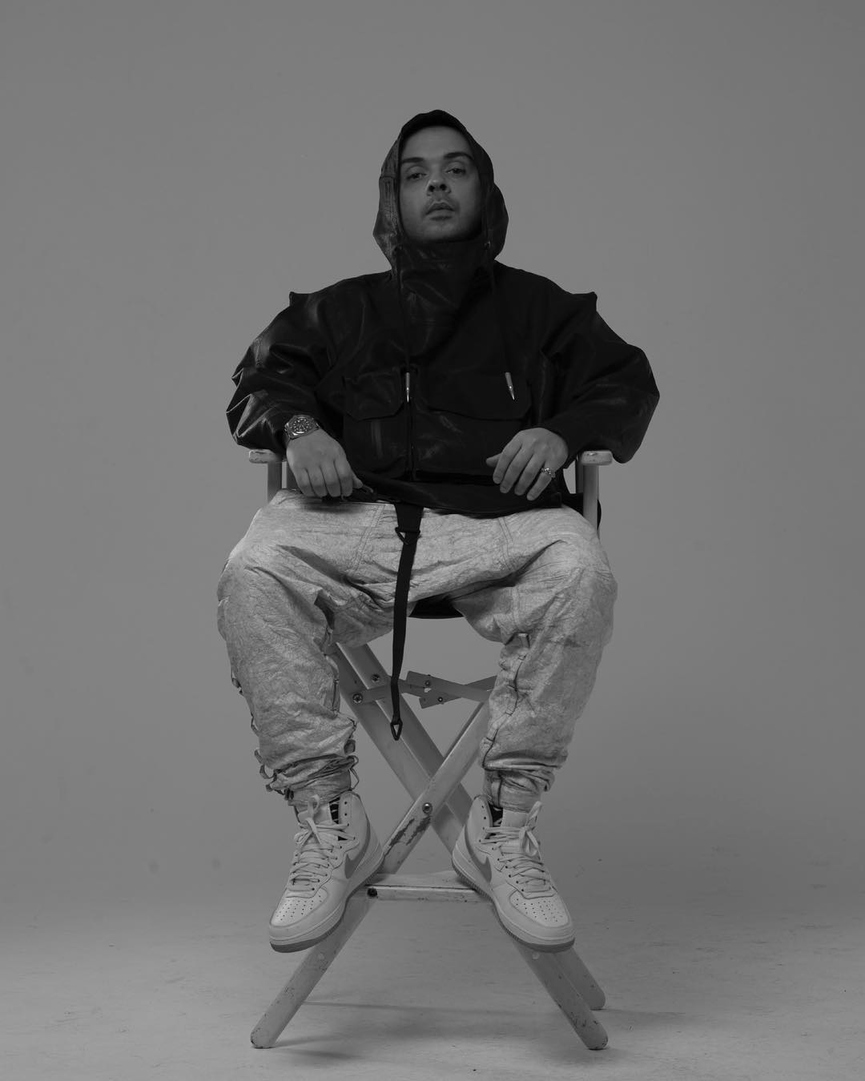 865x1081  Смоки Мо все же стал влогером, а мы не верили • ТНТ MUSIC — Здесь твоя  музыка