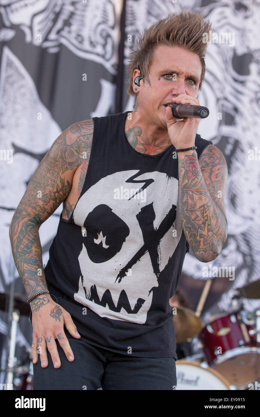 866x1390  Papa Roach \ "от xxlevi-goes-rawrxx ❤ любил на Polyvore с искусством | Papa Roach, кроссовки, папа