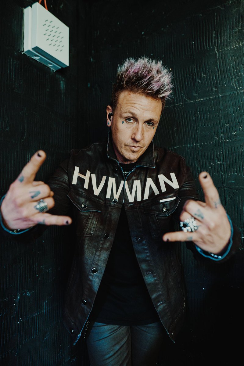 800x1200  Papa Roach Live в Манчестерской академии апрель 2019 г. Стоковое фото - Алами