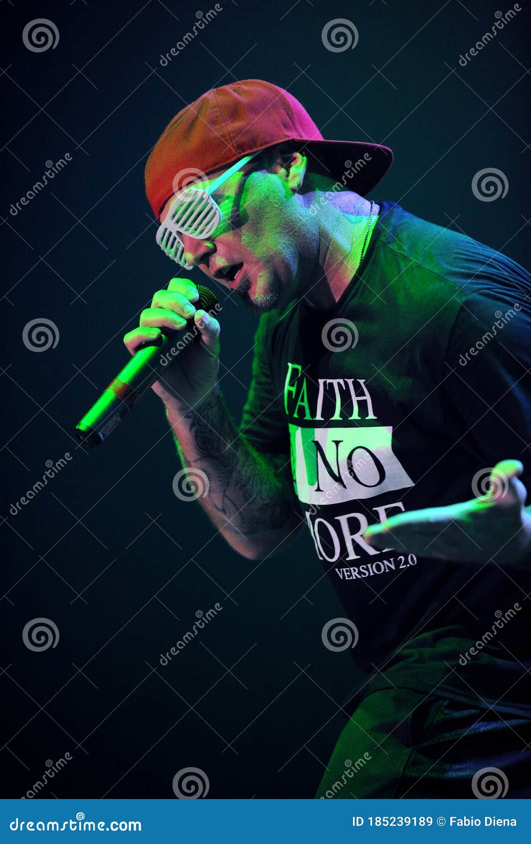 1065x1690  Я делаю все это для Nookie, так что вы можете взять это печенье и поднять его своим ... да! | Плакаты полос, лимп Bizkit, фоновые обои для iPhone