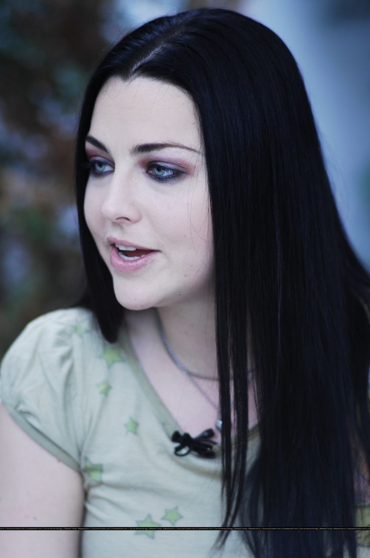 736x1108  Evanescence HD обои для iPhone