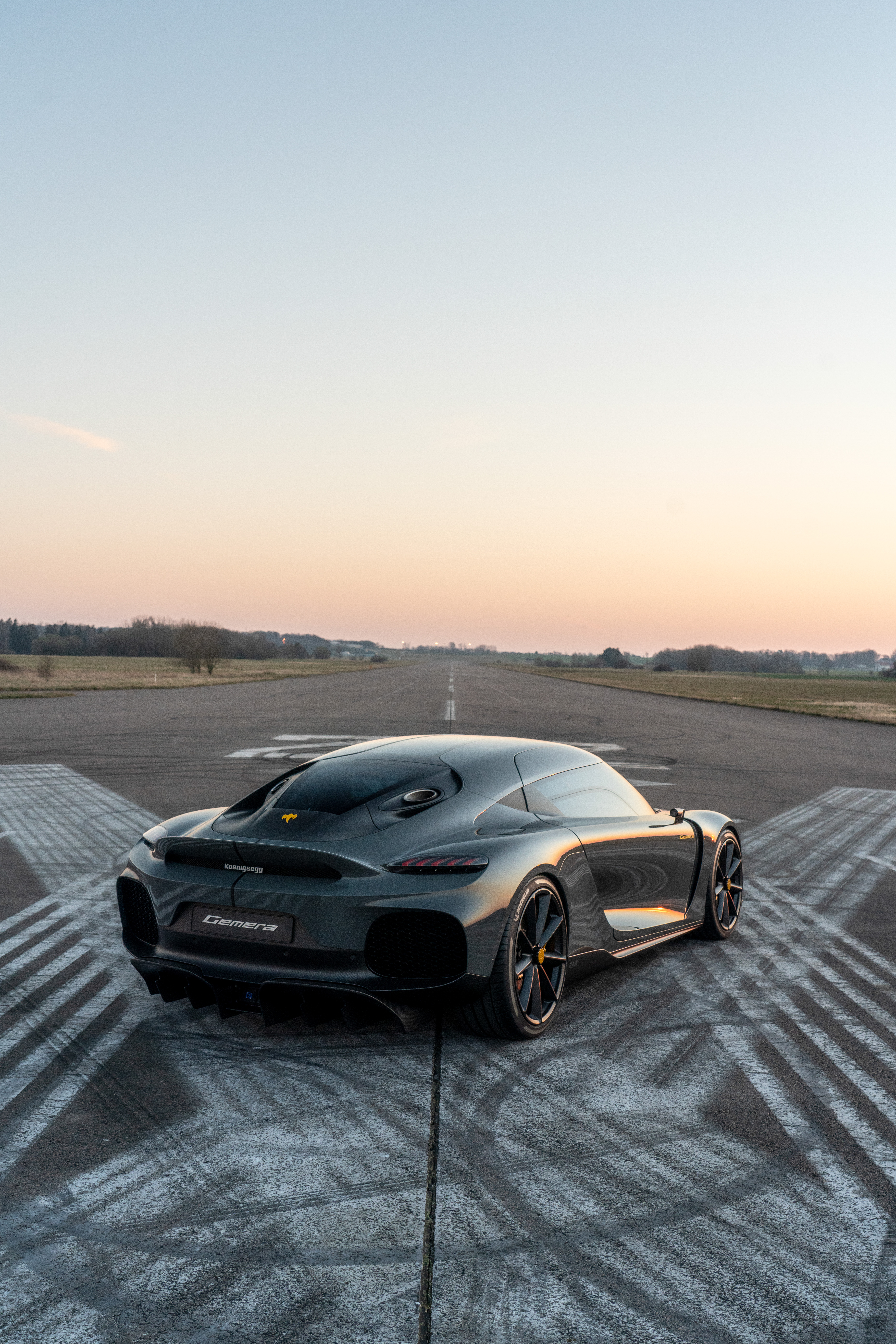 5304x7952  Koenigsegg Gemera Телефон Обои - Mobile Abyss