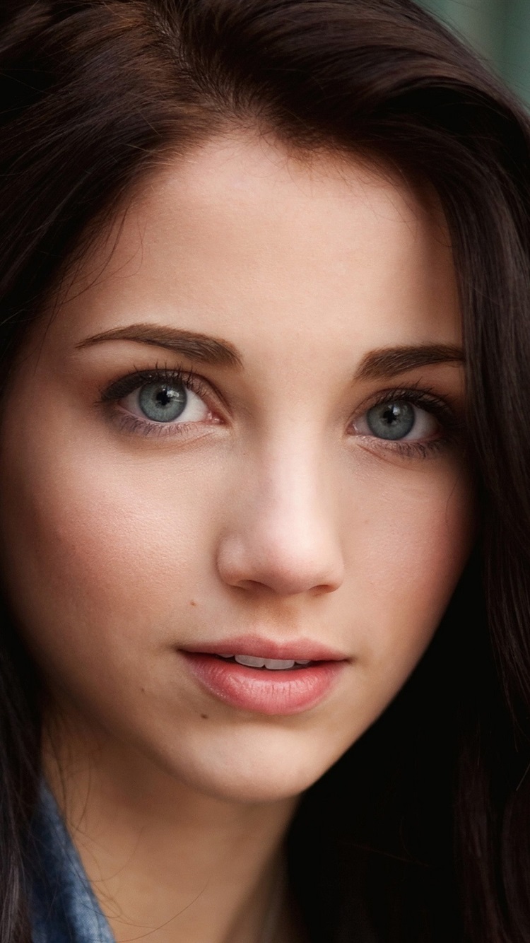 750x1334  Обои Эмили Радд 01 750x1334 iPhone 8/7/6/6S Изображение