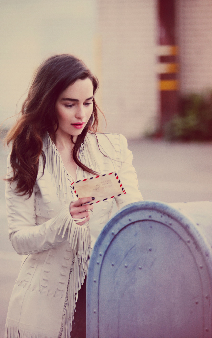 840x1336   Знаменитости / Эмилия Кларк (1080x1920) ID обоев: 711878 - Mobile Abyss 