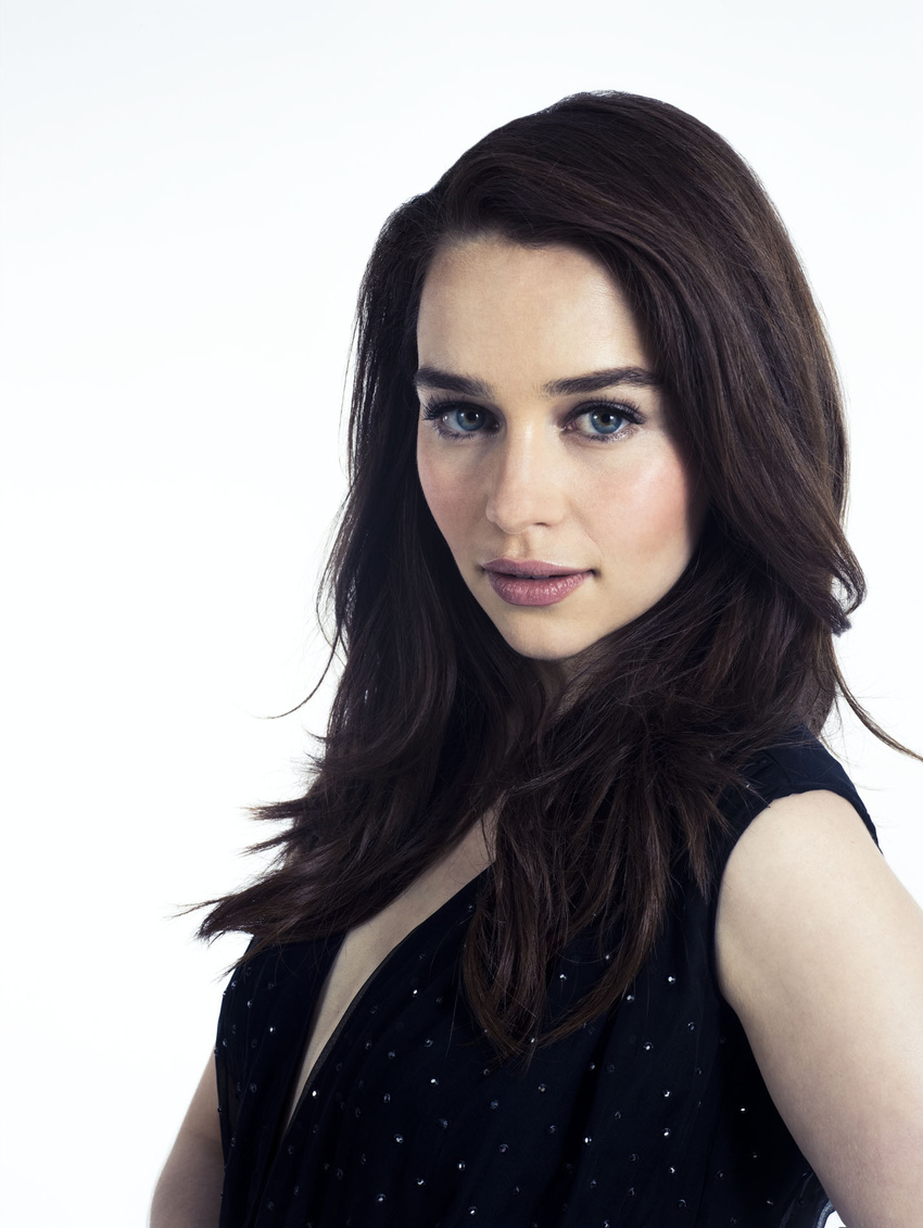 850x1131  Emilia Clarke Célébrité Mobile Fonds décran Фонды décran Photographie par Lorelle | Partage dImages françaises Images