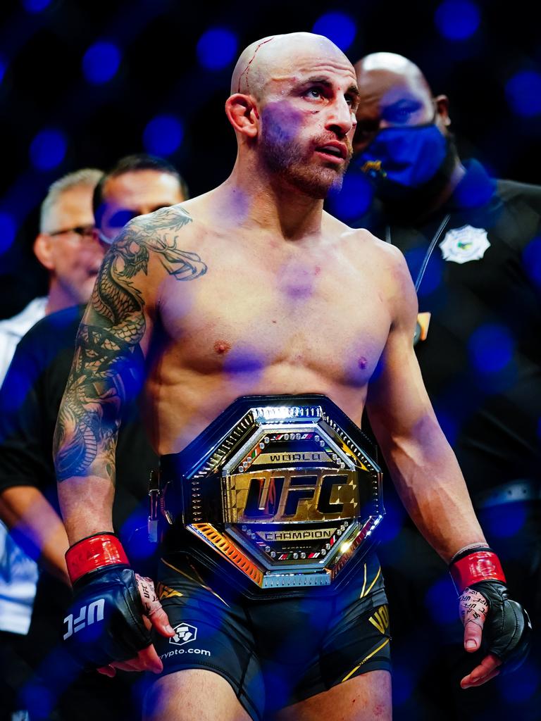 768x1024  Реакция после боя на UFC 266: Александр Волкановски победил Брайана Ортегу; Конор МакГрегор; титул в полулегком весе | Дейли Телеграф