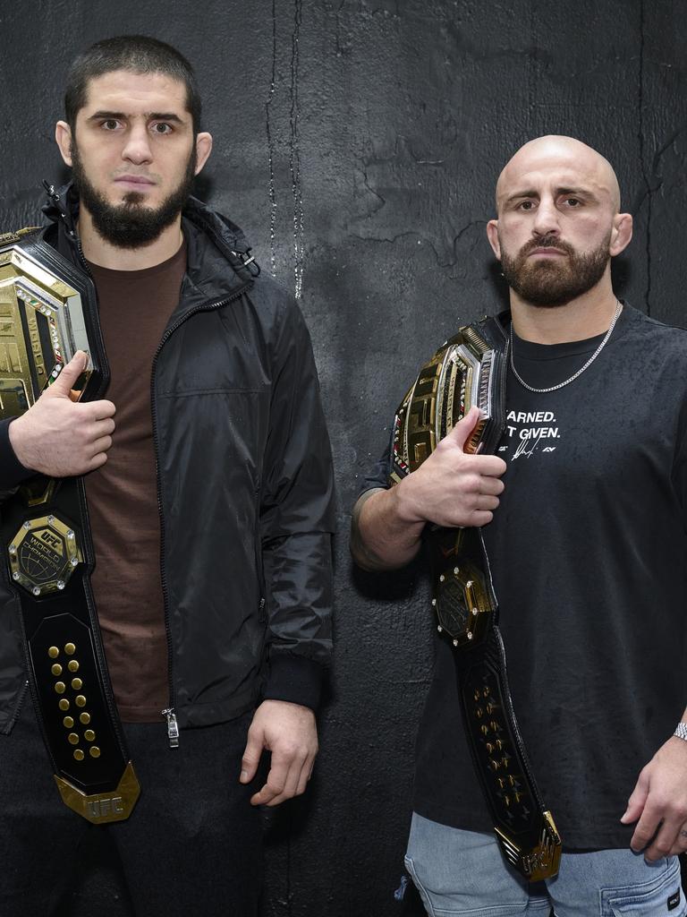 768x1024  Новости UFC 284: Алекс Волкановски против Ислама Махачева, влияние тренера Хабиба Нурмагомедова, пресс-конференция, фреска в Сиднее