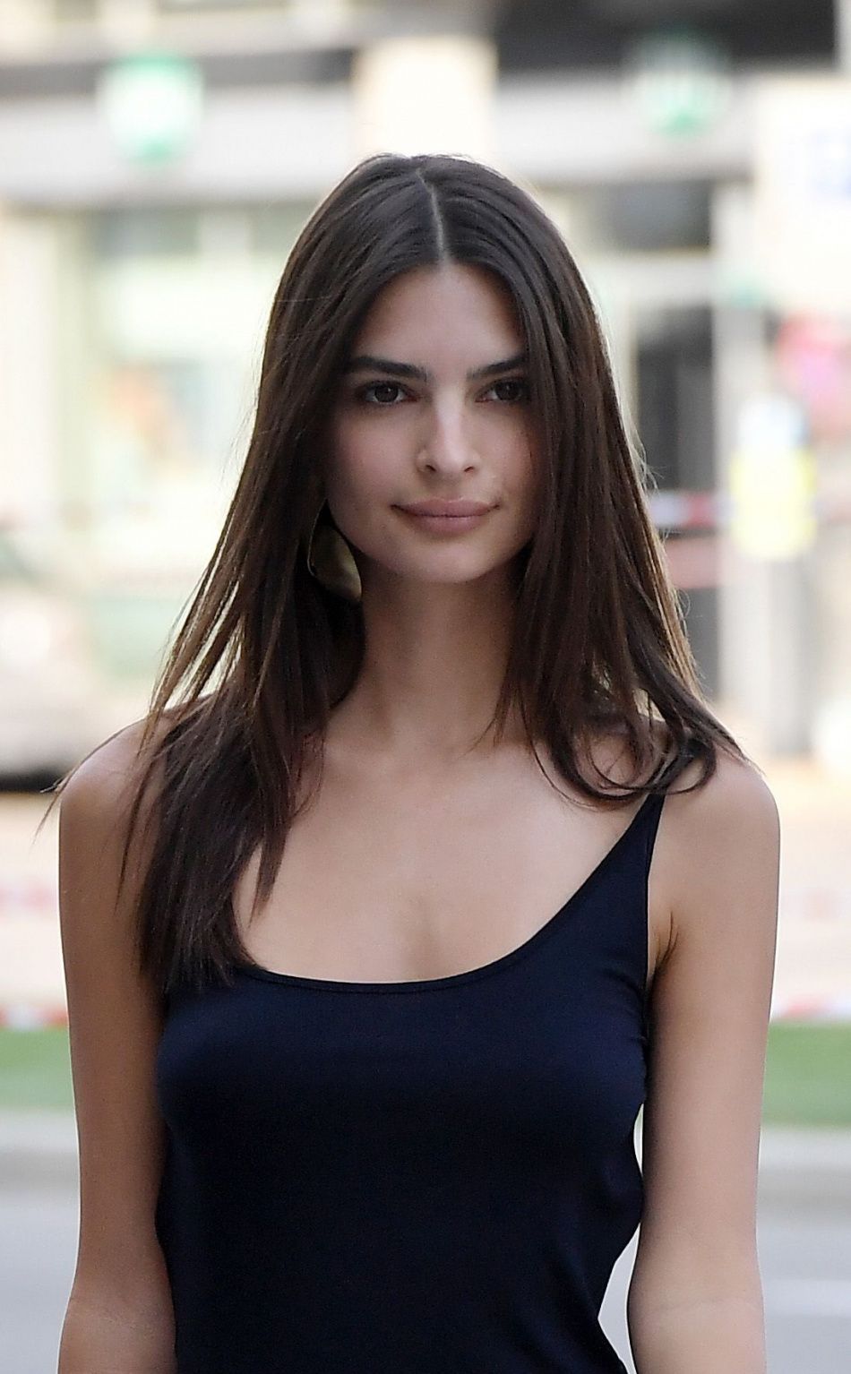 950x1534   Знаменитости / Эмили Ратаковски (750x1334) ID обоев: 717394 - Mobile Abyss 