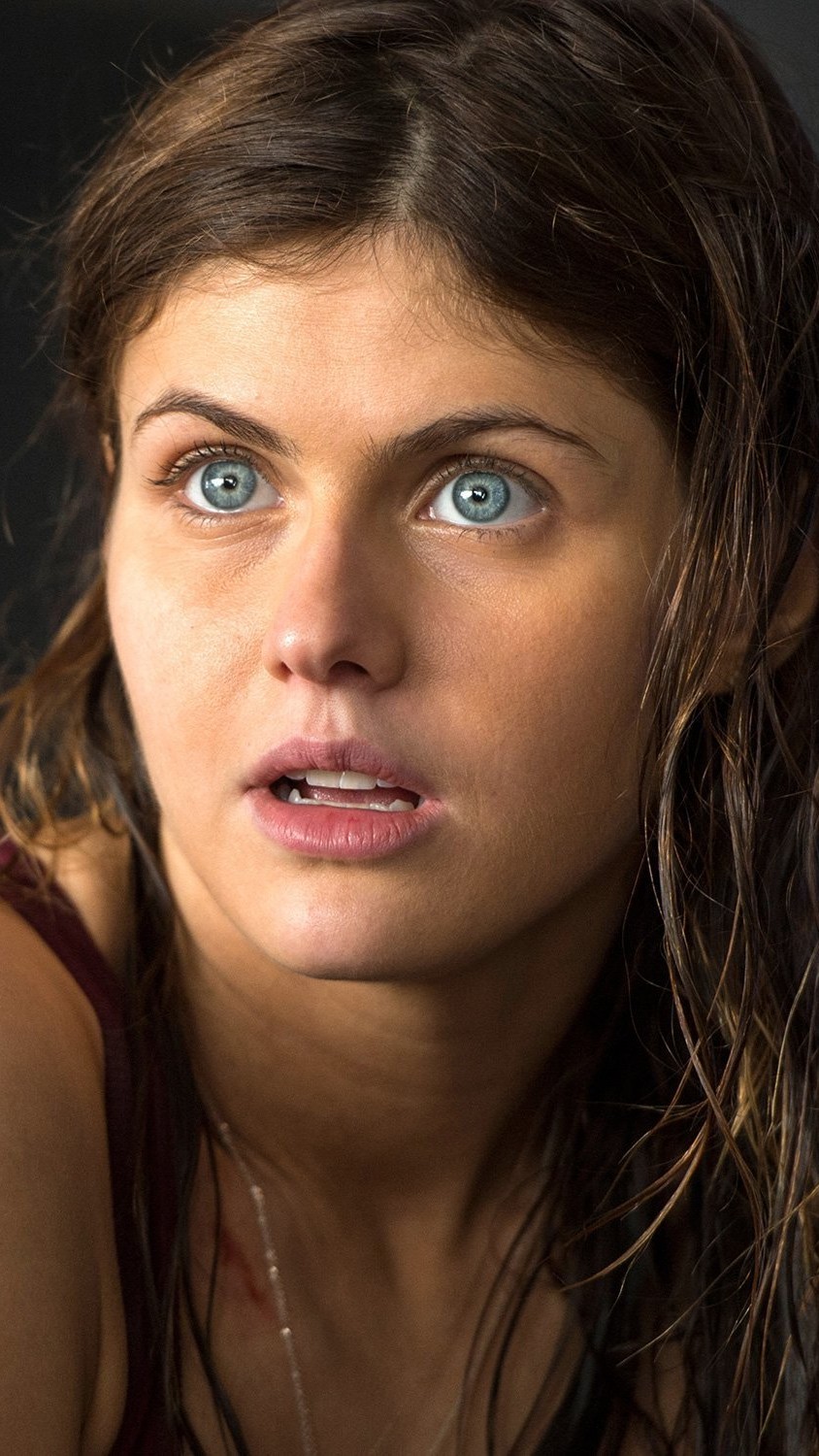 844x1500 720x1280 Alexandra Daddario New 2018 Moto 