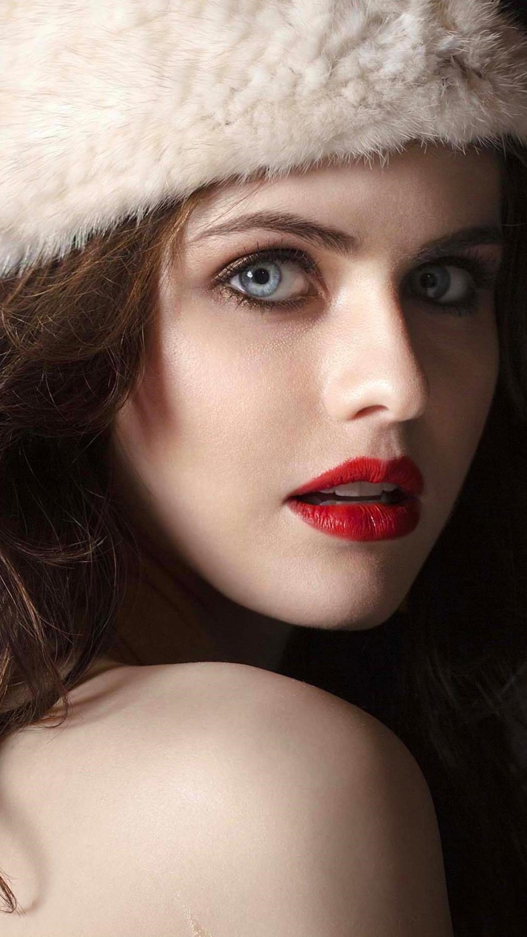 1080x1920 Загрузить 1080x2280 Baywatch Alexandra Daddario обои для Samsung Galaxy S10e Xiaomi Mi A2 Lite OnePlus 6 - WallpaperMaiden