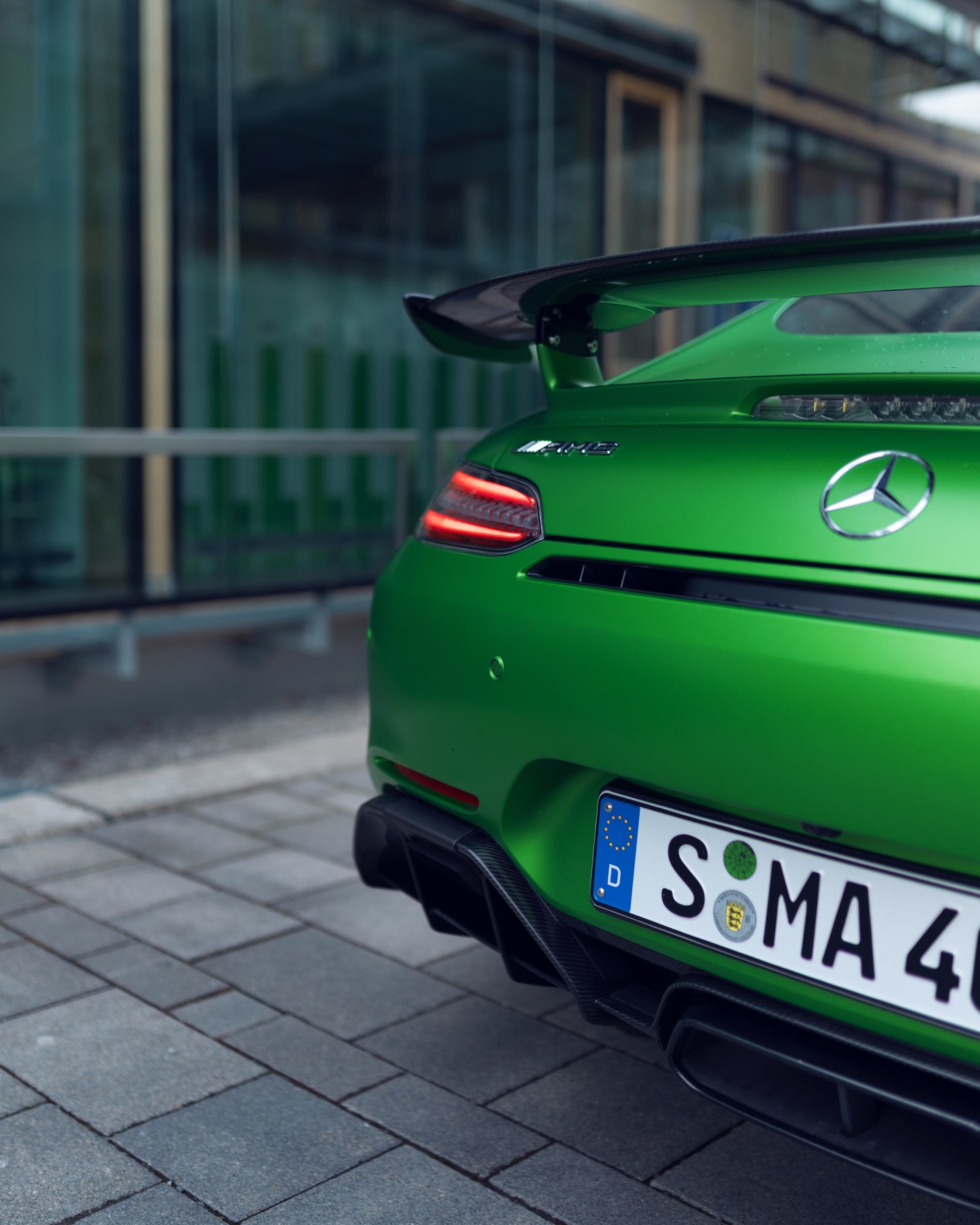 1440x1800  Зеленый Ад | Офисный журнал