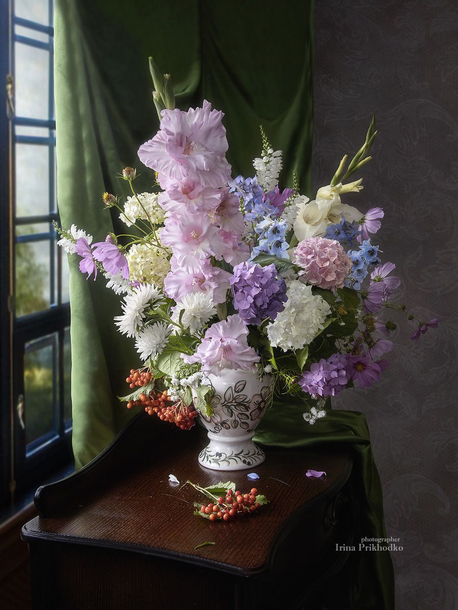 900x1200  Красивые цветы августа. Фотограф Приходько Ирина