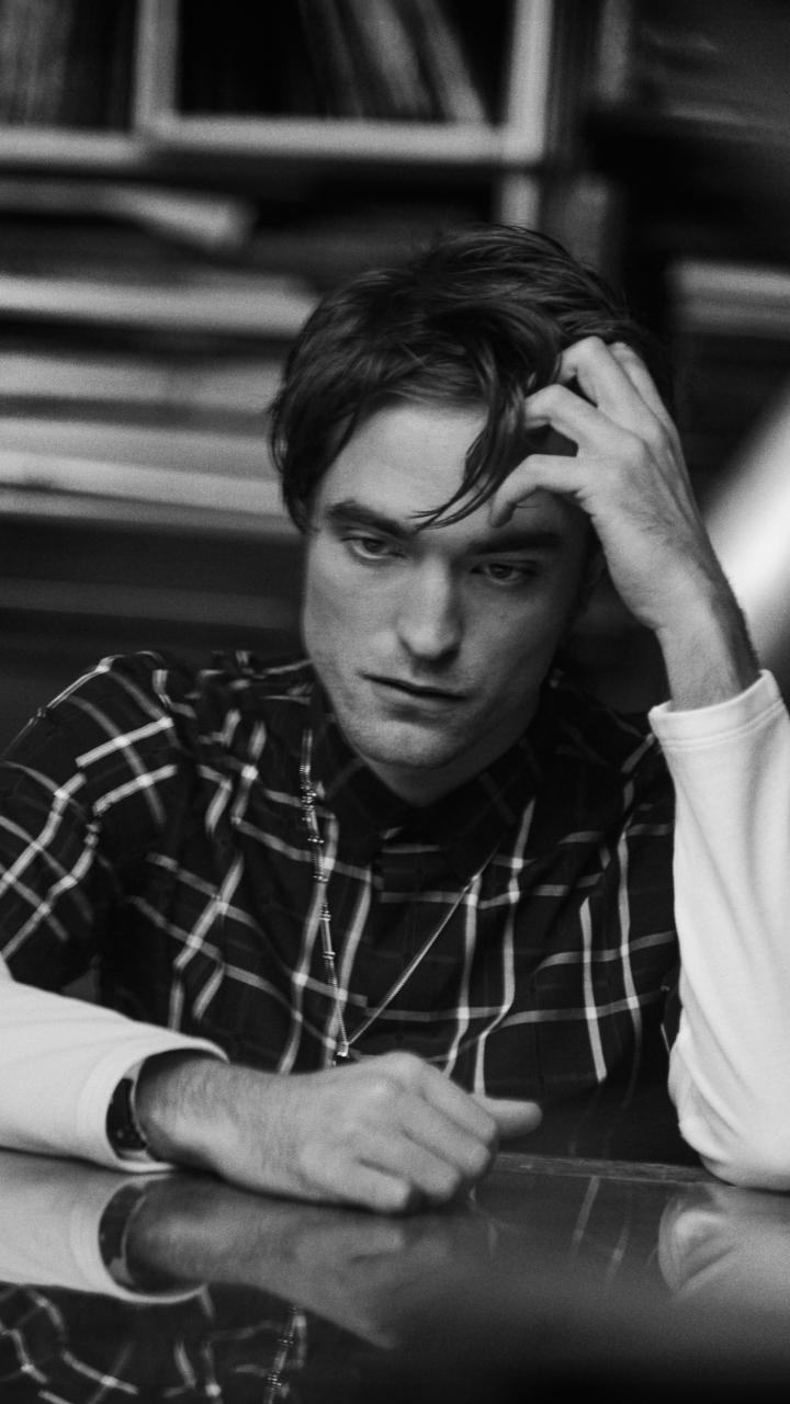 720x1280   Роберт Паттинсон htc 1080x1920 разрешение экрана 