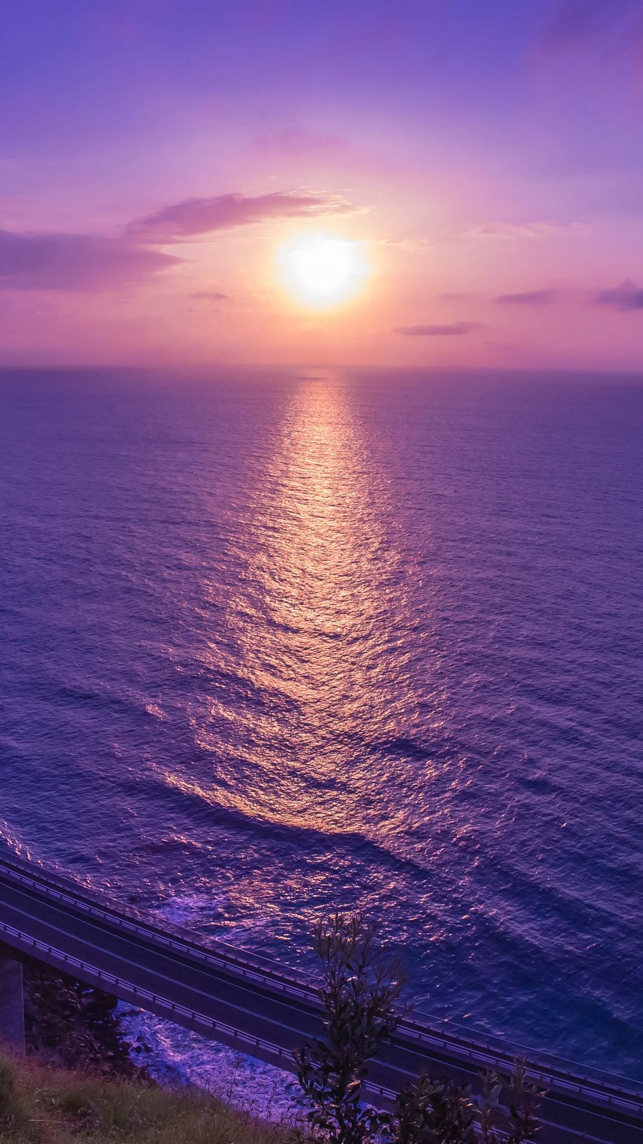 938x1668  Скачать 938x1668 море, закат, мост, горизонт, фиолетовый, сиреневый обои,  картинки iphone 8/7/6s/6 for parallax