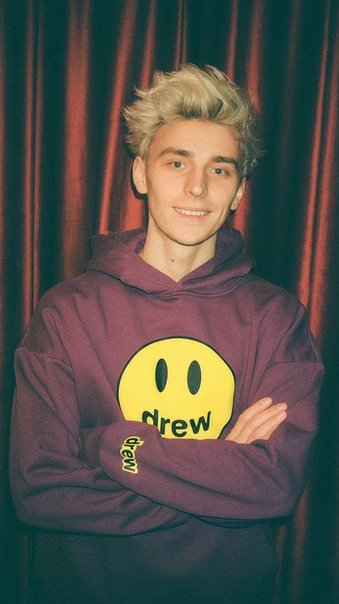 1080x1920  Обои на телефон — Влад бумага А4, картинки с Владом | Zamanilka