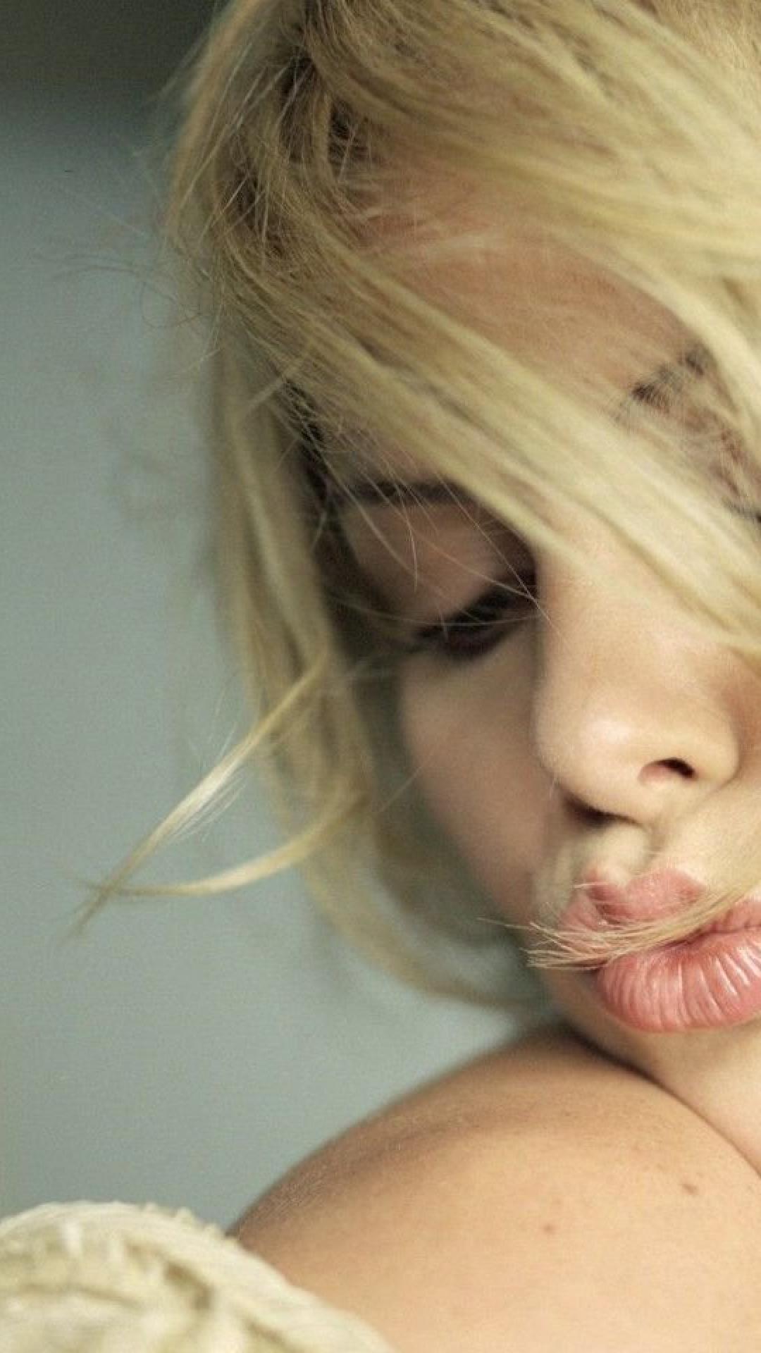 1080x1920  Charlize Theron Wallpaper - 1080x1920 - Загрузить HD обои - WallpaperTip