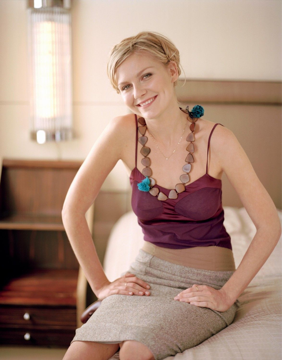 1174x1500  Kirsten Dunst HD обои | 7wallpapers.net 