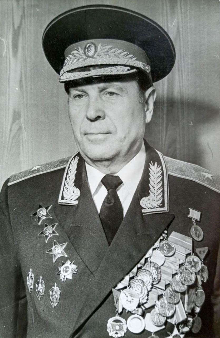 835x1280  Последний начальник телохранителей вождя или Случчина родила последнего  телохранителя И.В.Сталина.