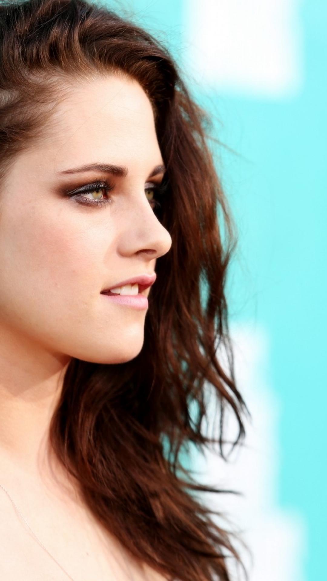 1080x1920  Kristen Stewart Smile Ultra HD Desktop Background Wallpaper for 4K UHD TV: Widescreen \ UltraWide Desktop \ u0026 Ноутбук: Планшет: Смартфон 