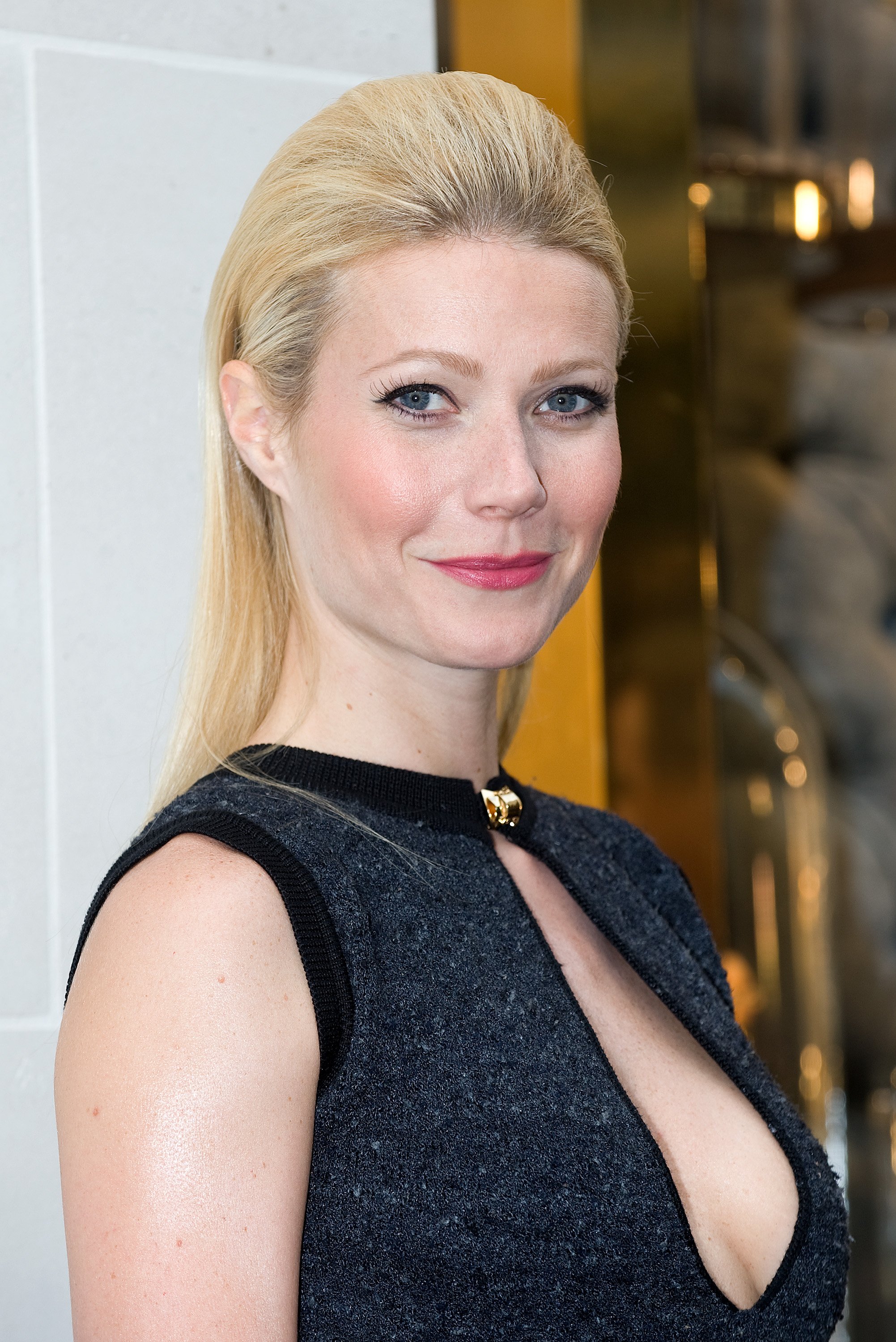 2003x3000   Гвинет Пэлтроу обои Знаменитости HQ картинки Гвинет Пэлтроу | 4K обои 2019