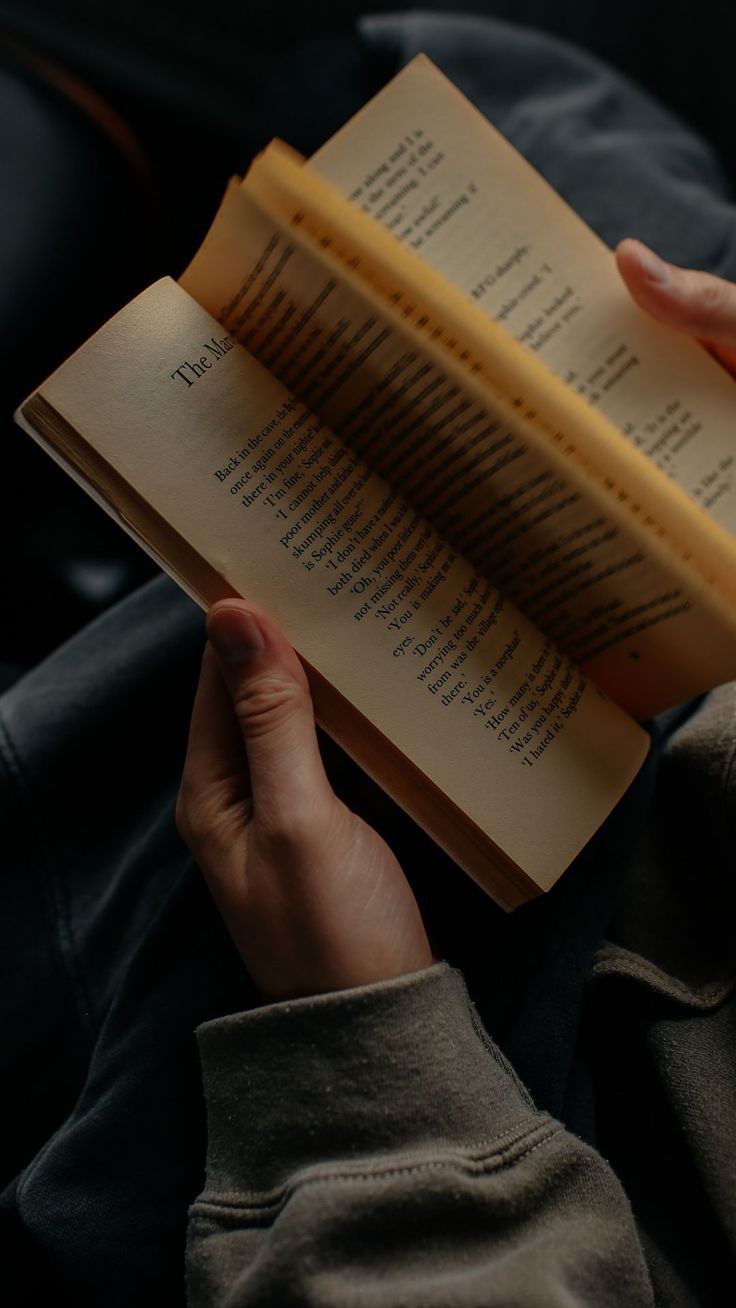 736x1308  Обои на телефон черные обои для iphone 13 pro обои айфон космос обои фоны  черные мрамор фиолетовые в 2023 г | Обои для iphone, Обои, Черные обои