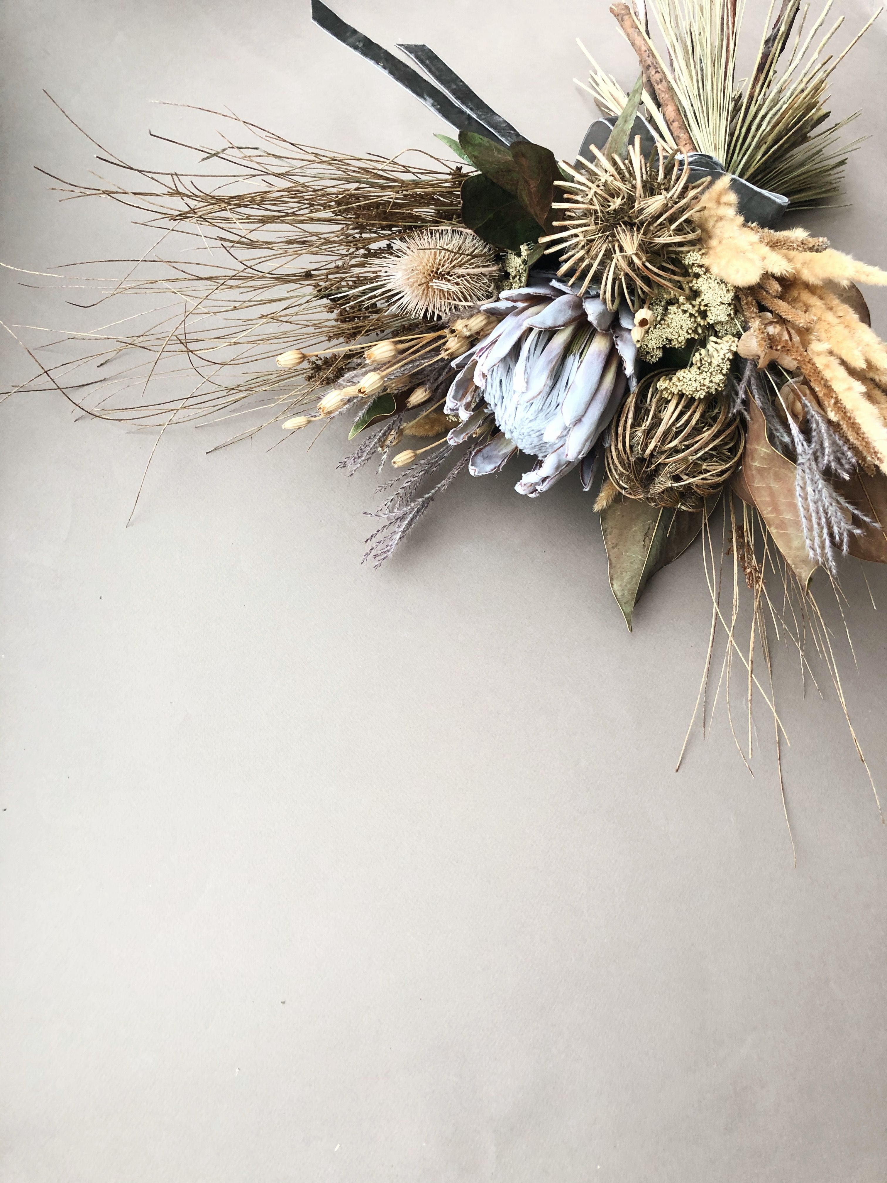 3024x4032  Обои на телефон (минимализм, эстетика, цветы) | Засушенные цветы, Сушеные  цветы, Флористика