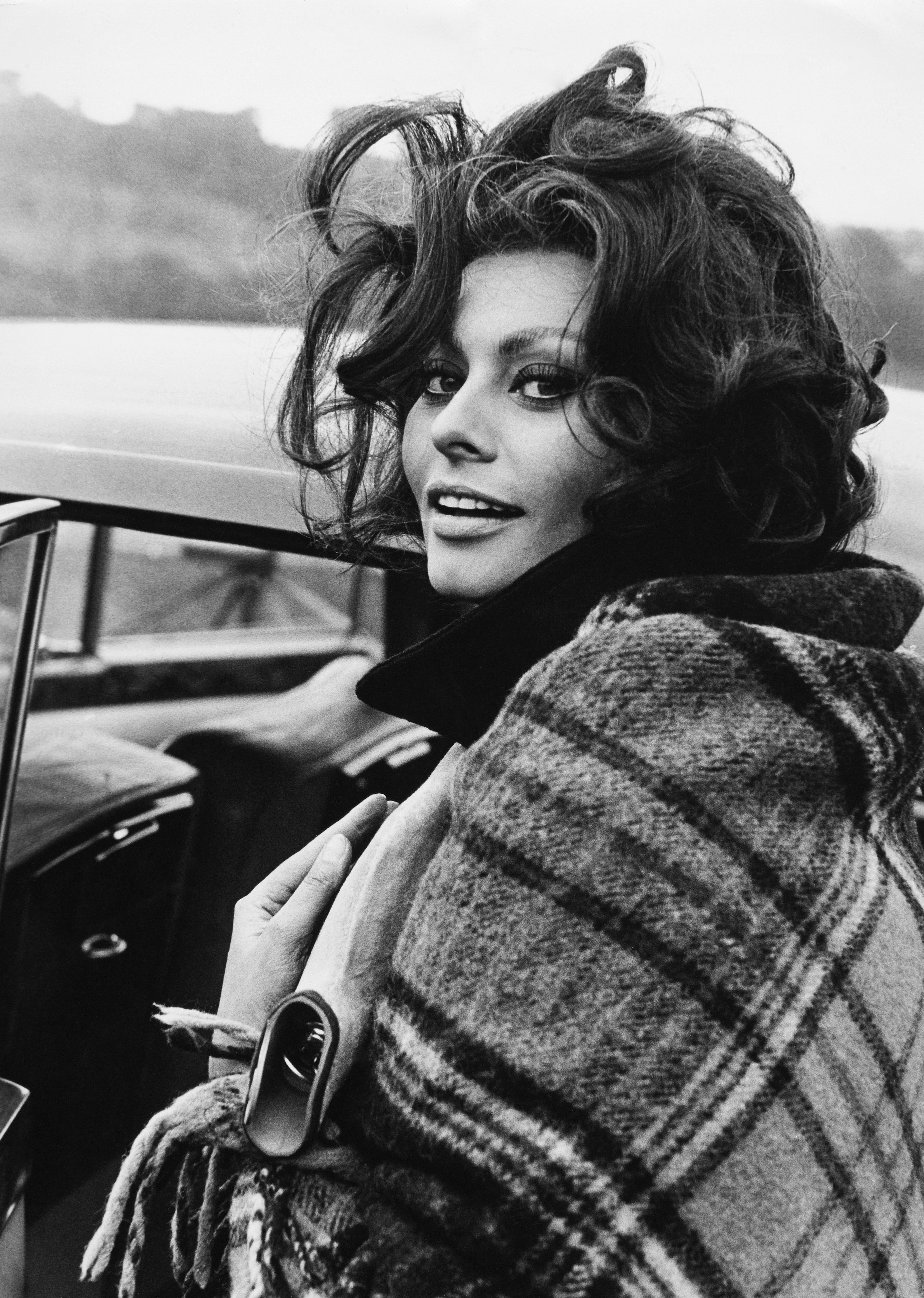 3500x4916  Sophia Loren фото 233 из 899 фото обои - фото # 193731 - ThePlace2