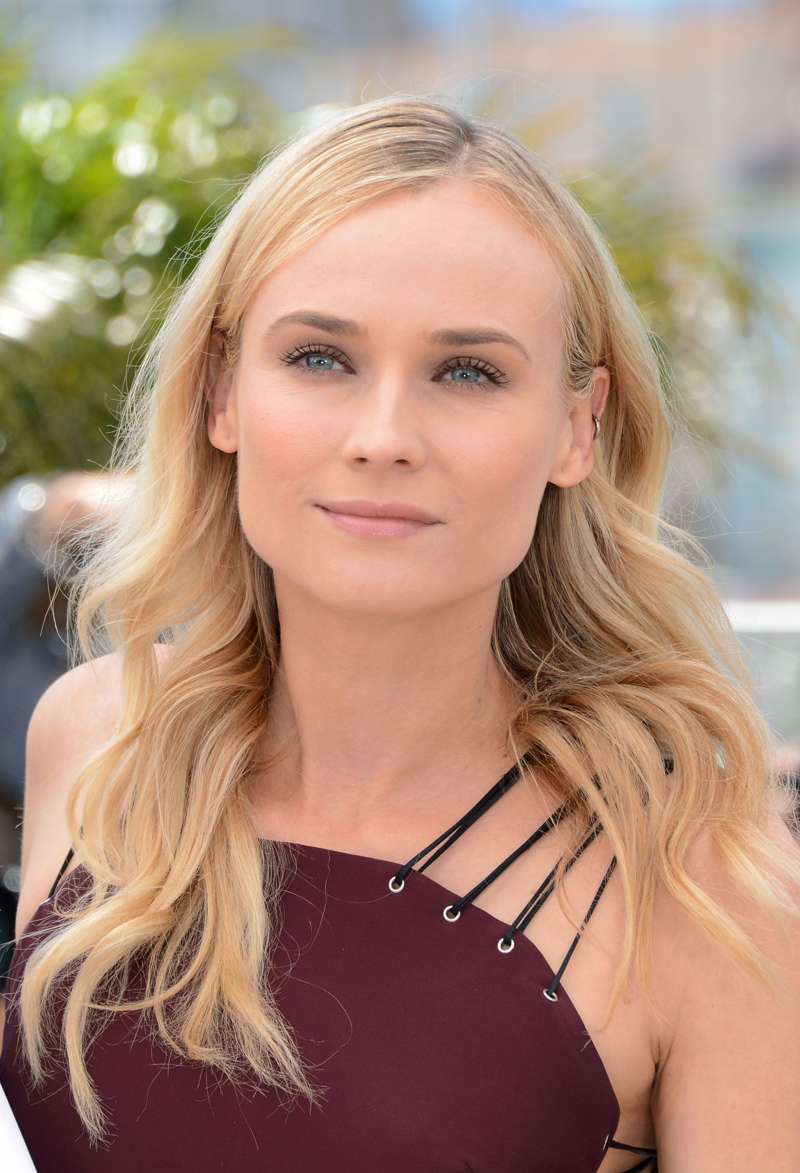 2720x3988  780x1040px Diane Kruger 185.68 KB # 220975 