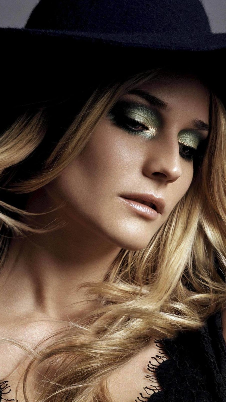 750x1334   Знаменитости / Дайан Крюгер (720x1280) ID обоев: 765159 - Mobile Abyss