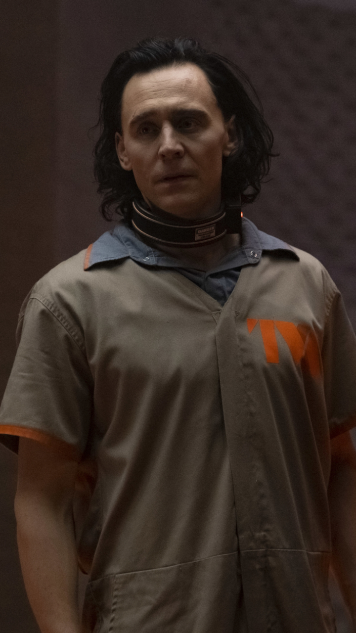 720x1280  Обои на телефон: Телешоу, Локи, Локи (Marvel Comics), Том Хиддлстон,  1411372 скачать картинку бесплатно.