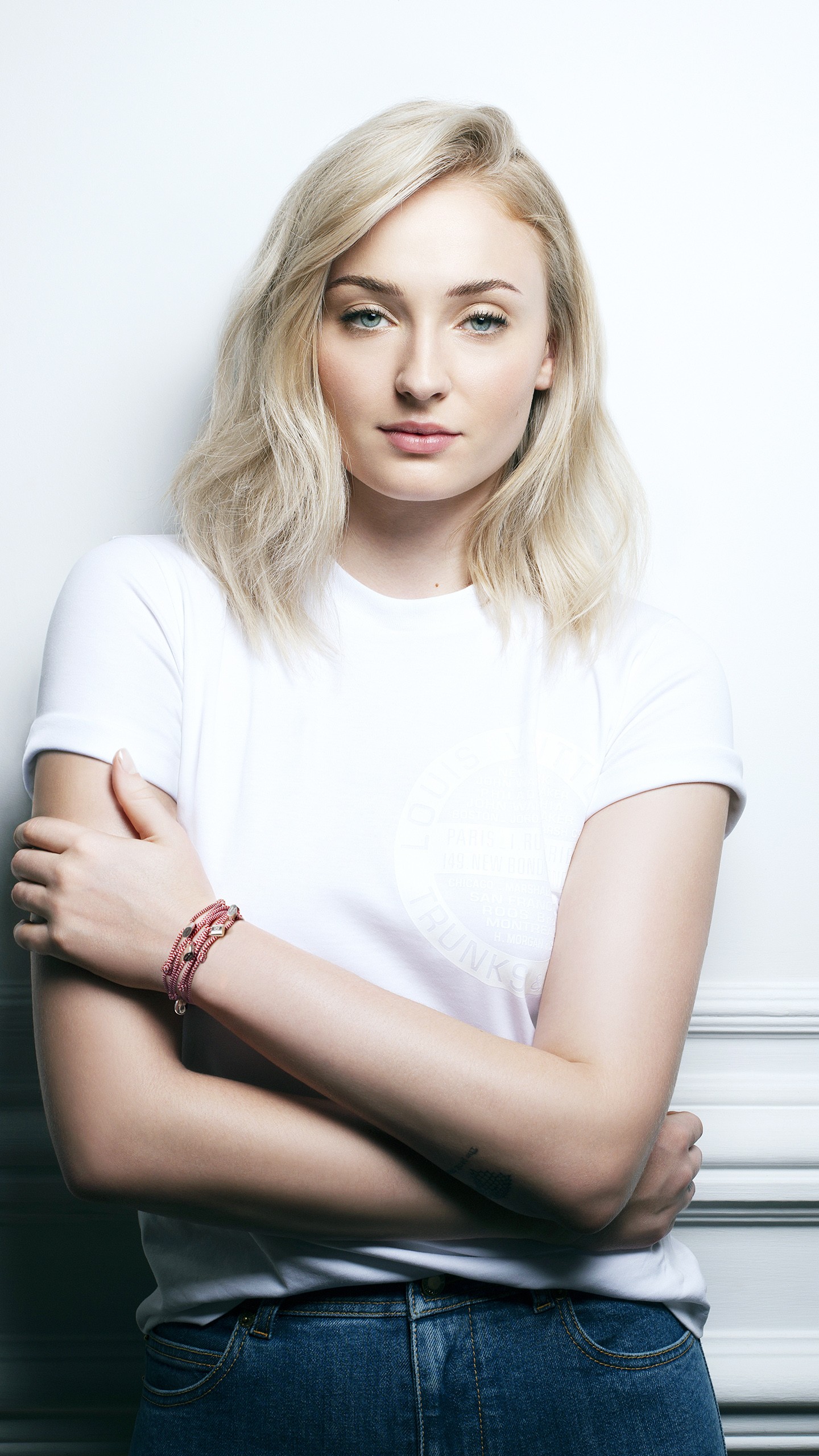 1440x2560  Sophie Turner Blonde Girl 4K Wallpaper # 253 