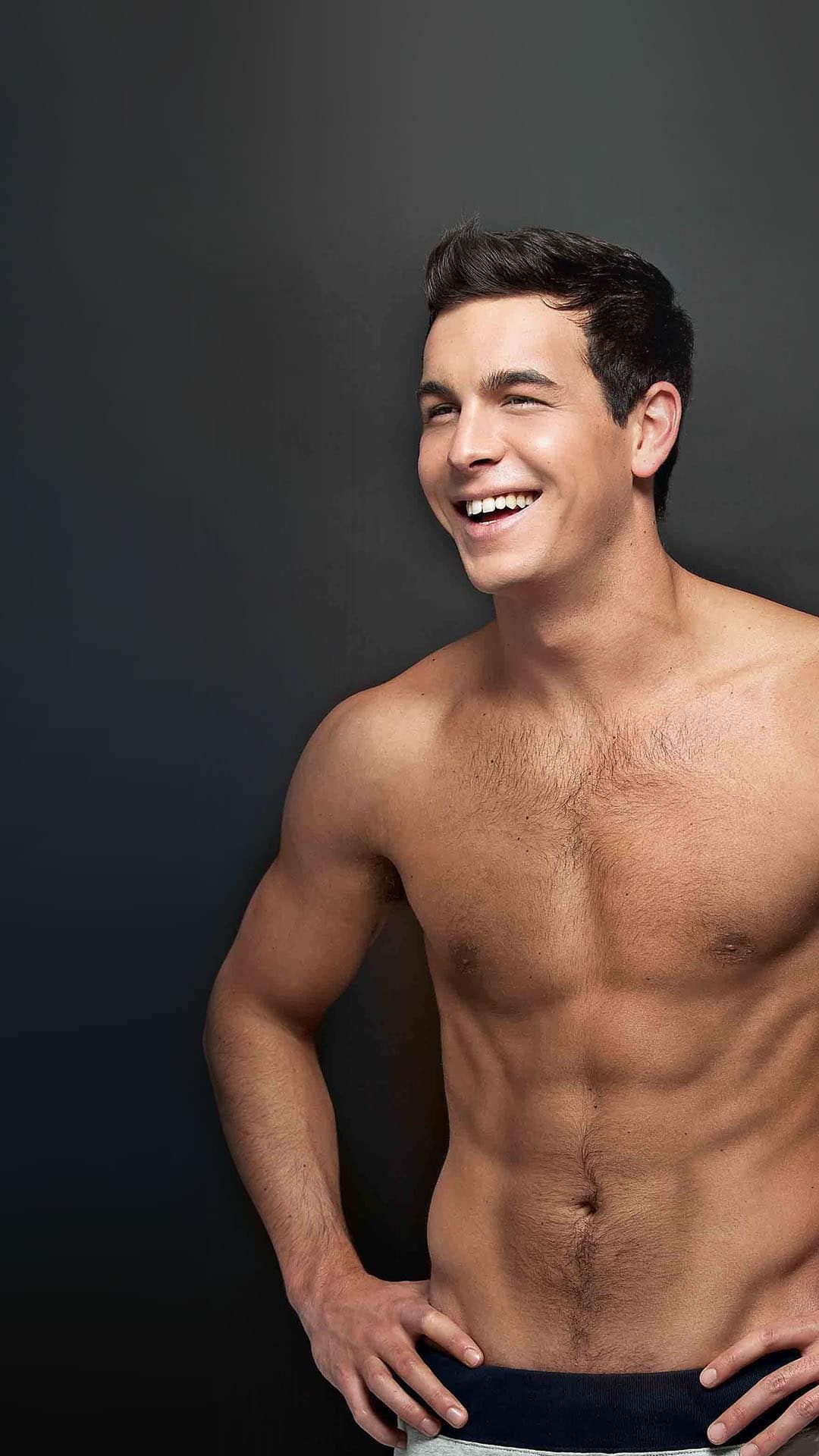 1080x1920  Pin de Selena_D: en BLOO | Raperos, Chicos famosos, Fotos de suga