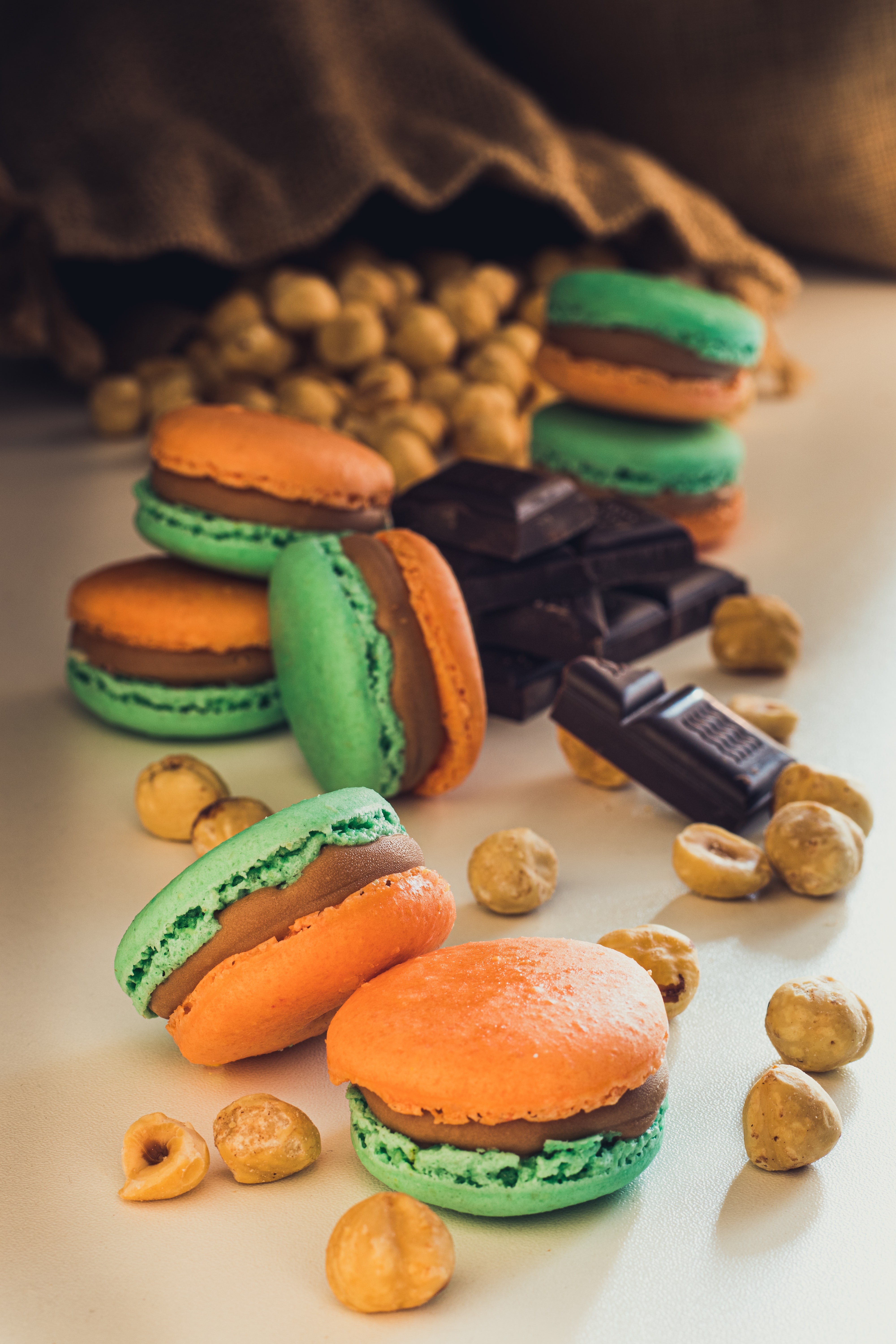 4000x6000  Скачать обои \"Макаруны\" на телефон в высоком качестве, вертикальные картинки  \"Макаруны\" бесплатно