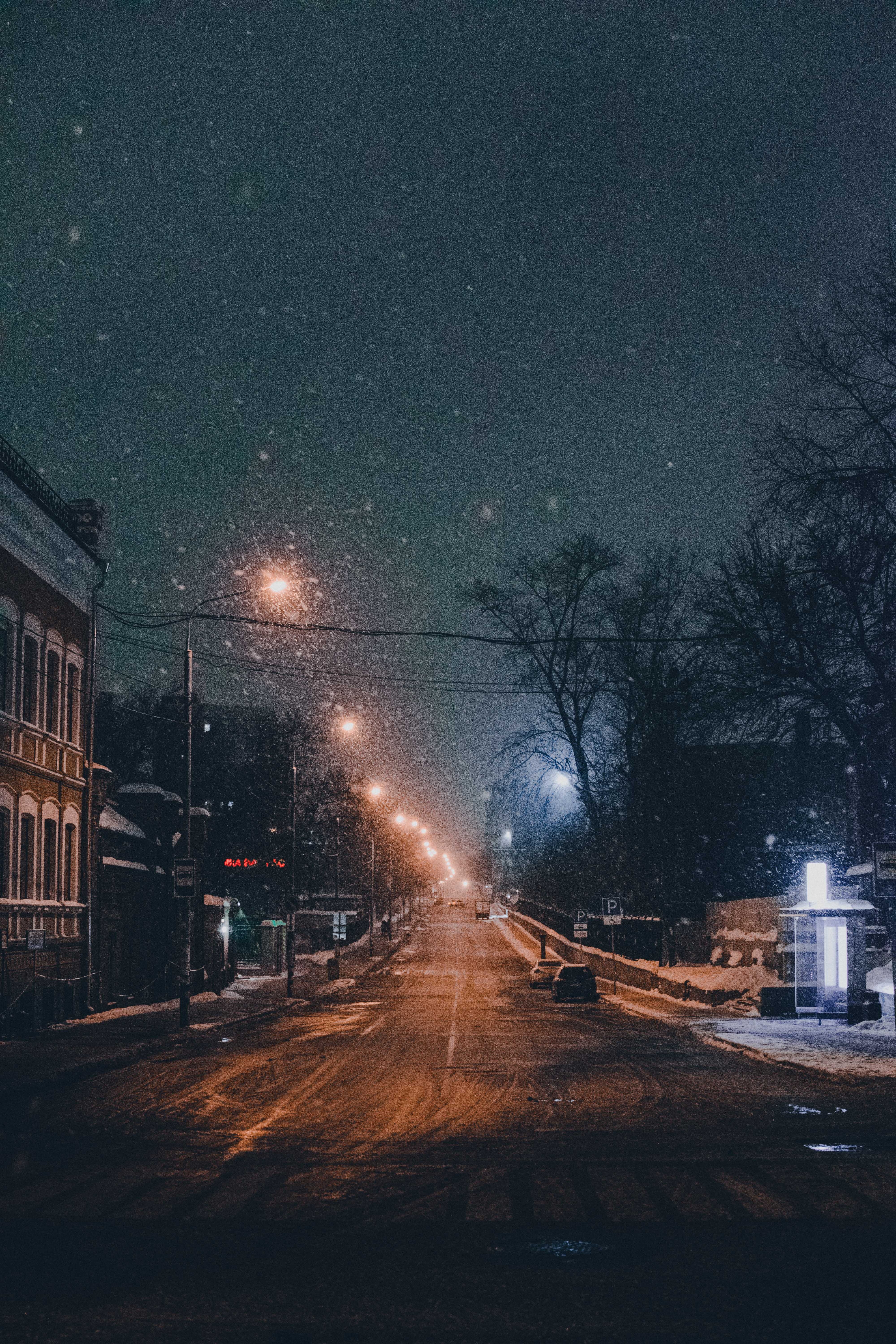 4000x6000  Mobile wallpaper: Winter, Snowfall, Cities, Evening, Street, City, People,  Night, 84576 download the picture for free.
