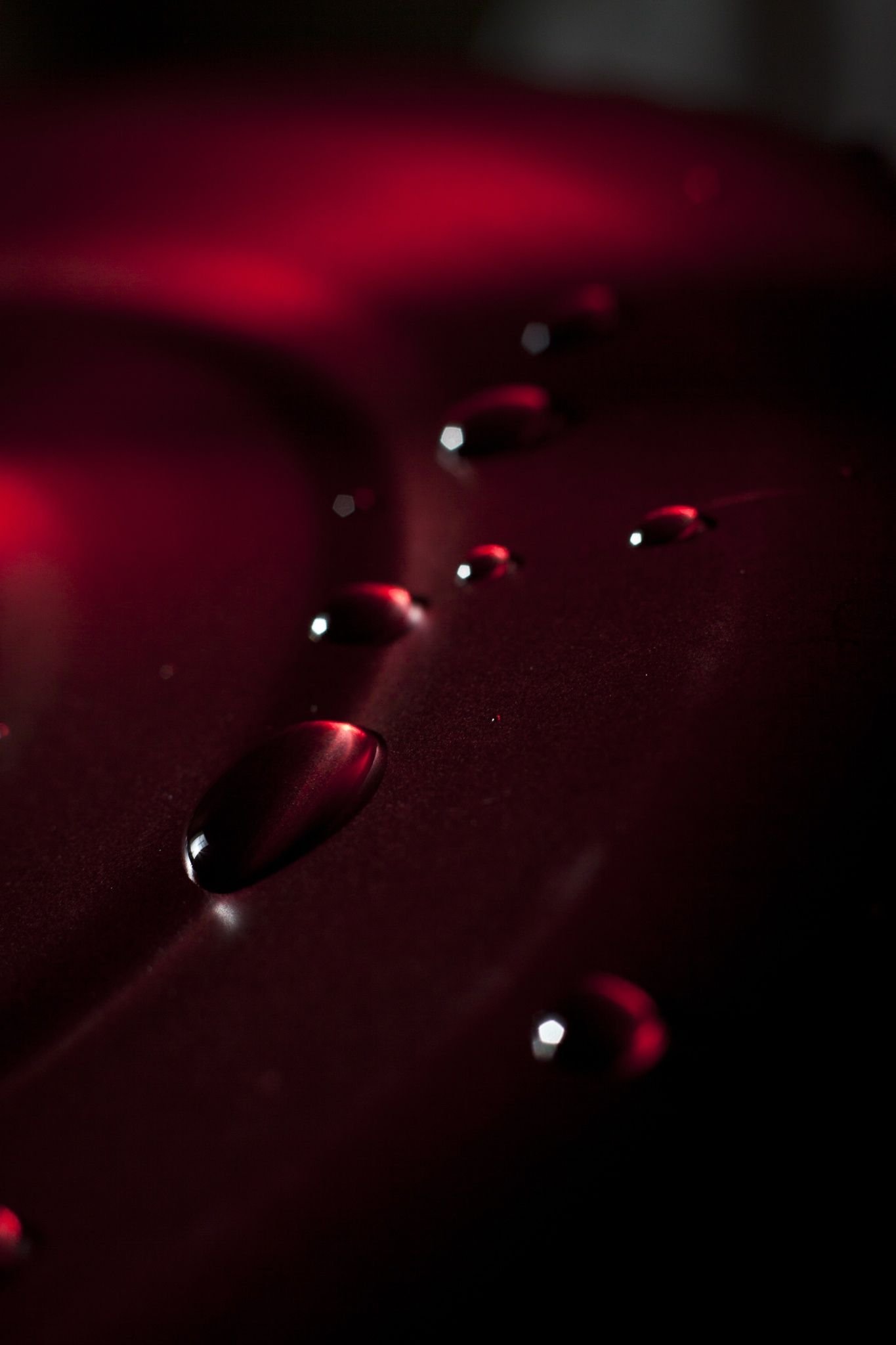 1365x2048  Темно красные обои на телефон - 74 фото