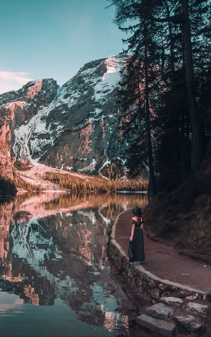 800x1280  Обои для рабочего стола Горы зимние Природа снега Ночные 1080x1920