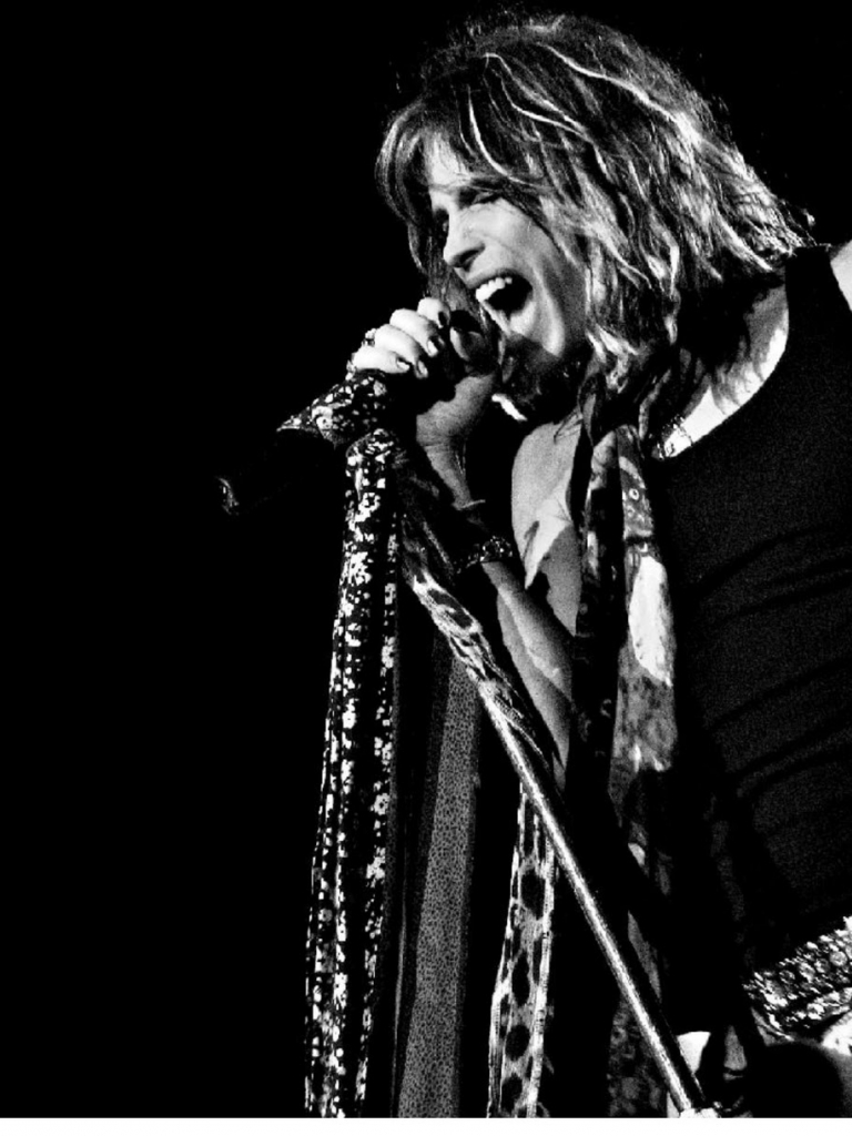 768x1024   Лив Тайлер 04 750x1334 iPhone 8/7/6 / 6S обои фоновое изображение 