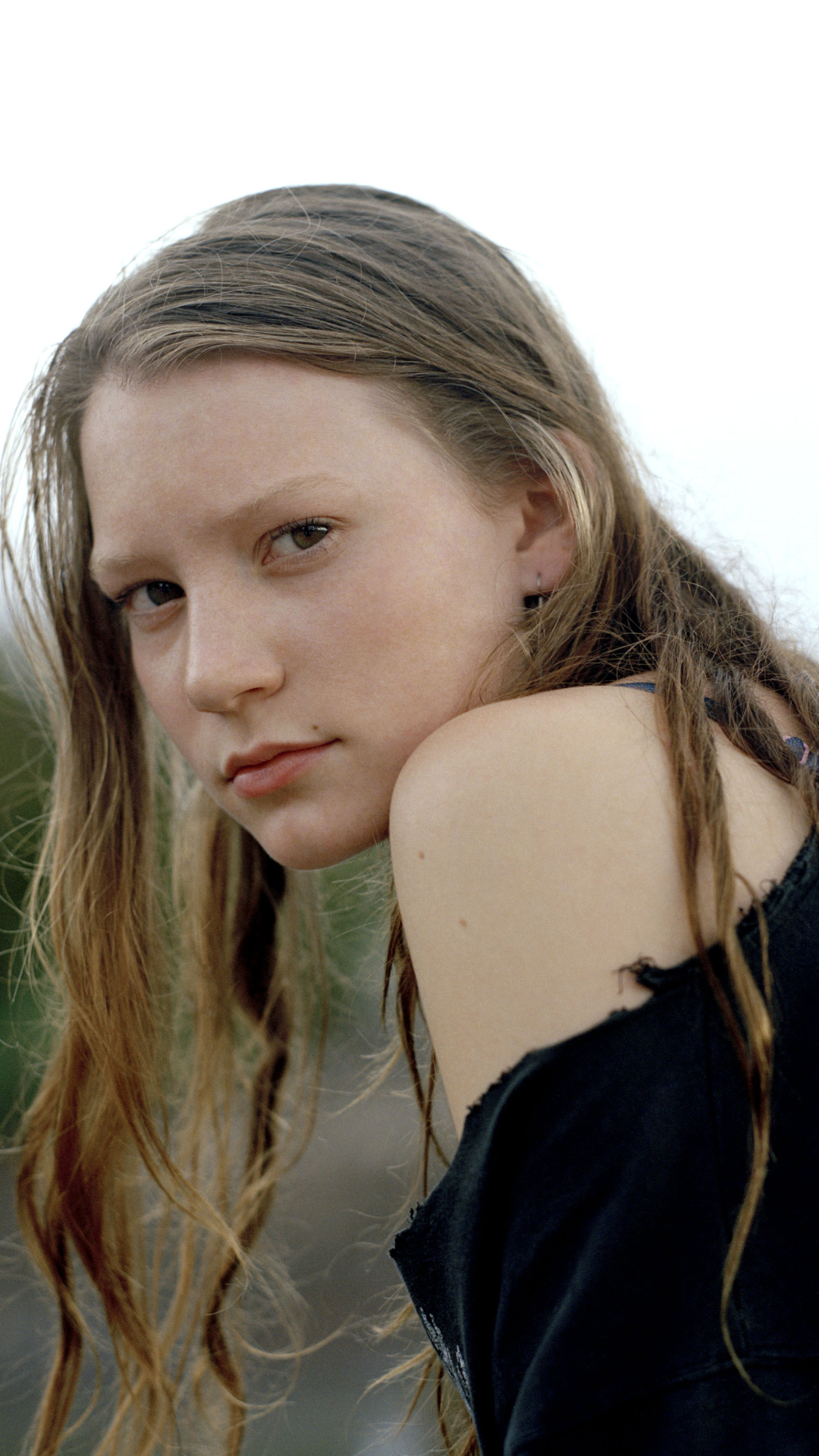 1080x1920  Mia Wasikowska HD обои | 7wallpapers.net 