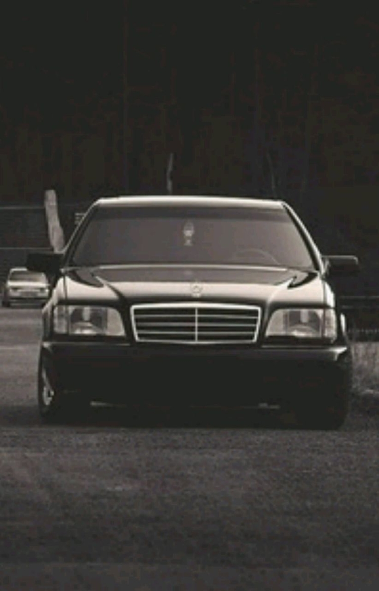 750x1168  Mercedesa W140 – Bagged AMG – Ultrace Official