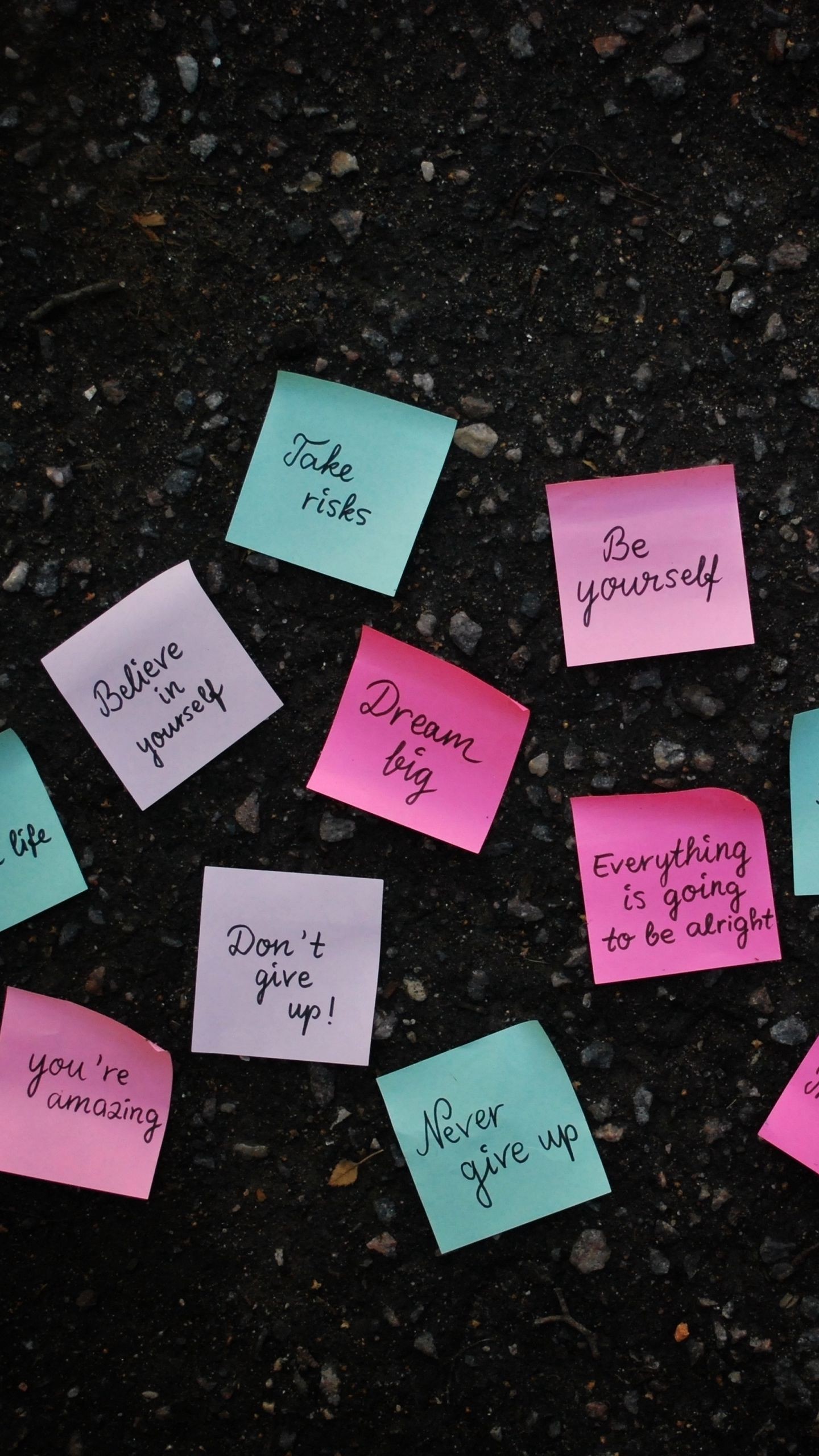 1440x2560  Обои на телефон бумага, стикеры, надписи, бумажки - скачать бесплатно в  высоком качестве из категории \"Слова\"