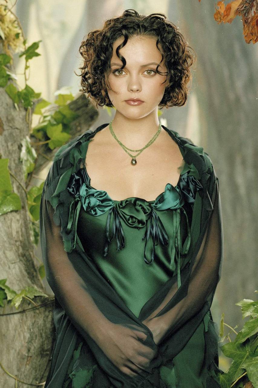 853x1280   Бесплатно скачать обои Кристины Риччи Кристина Риччи 4727854 [1600x1200] для рабочего стола Мобильный \ u0026 Планшет | Исследуйте 77+ Кристина Риччи Обои | Обои Кристины Риччи Обои Кристины Риччи Обои Кристины Перри для Андроид - Скачать APK