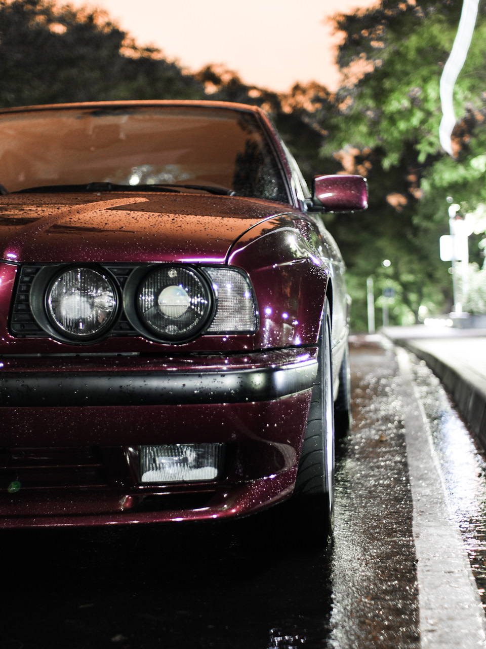 960x1280  BMW E34: фото под дождем (продолжение) — BMW 5 series (E34), 4,4 л, 1993  года | фотография | DRIVE2