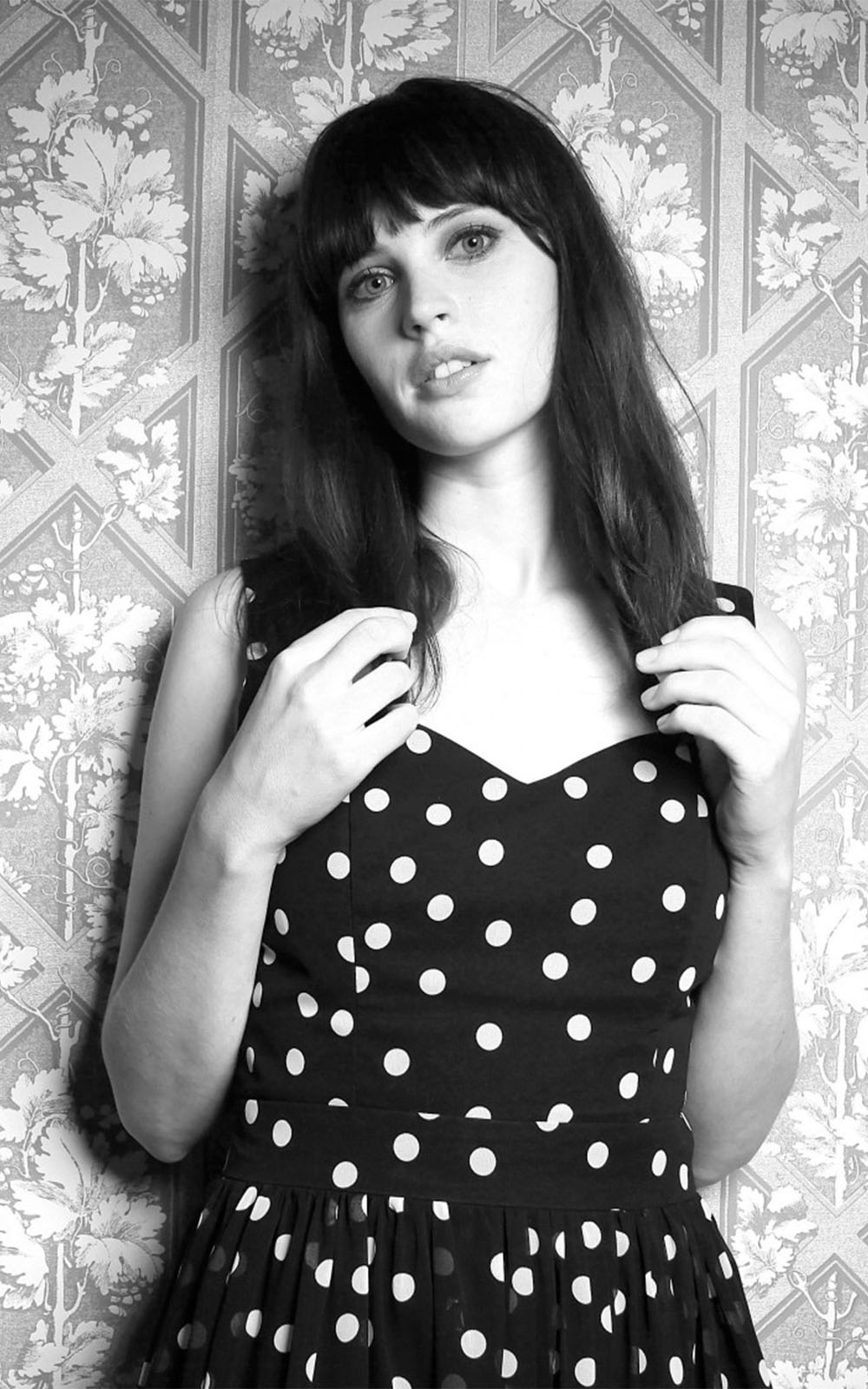 1000x1600   Фелисити Джонс Изгой | Обои HD 2.0 