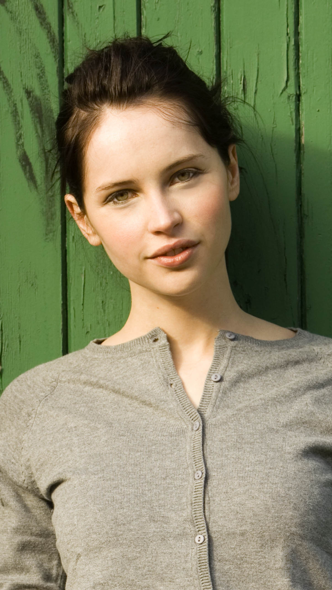 1080x1920   750x1334 Фелисити Джонс в Rogue One iPhone 6 iPhone 6S iPhone 7 HD 4k Обои Изображения Фоны Фотографии и картинки 