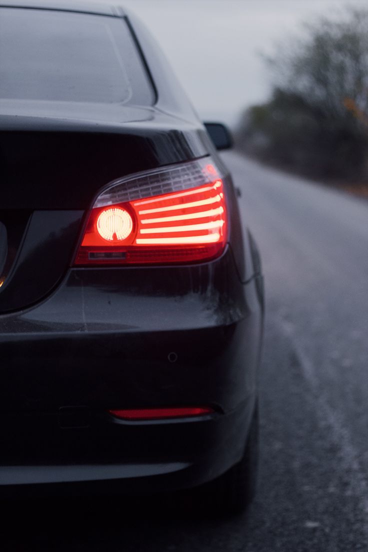 736x1104  BMW M5 E60 Обои — Пещера обоев