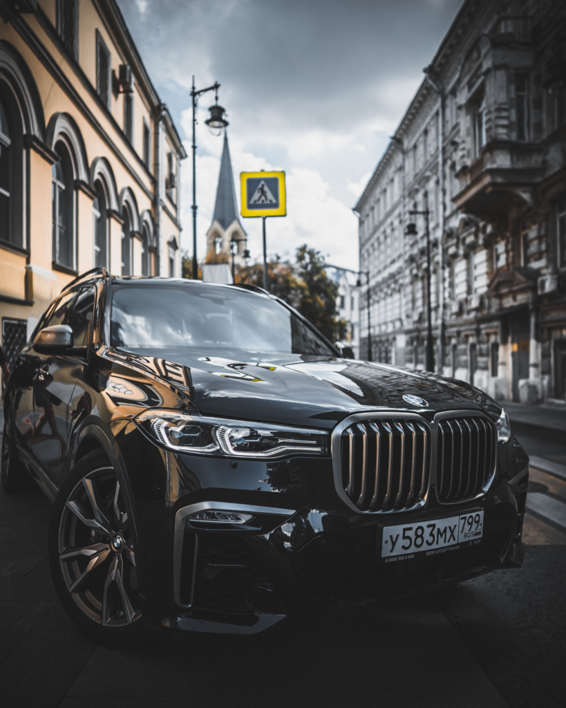819x1024  BMW X7 M50d. Честный тест-драйв | Автошок.ру