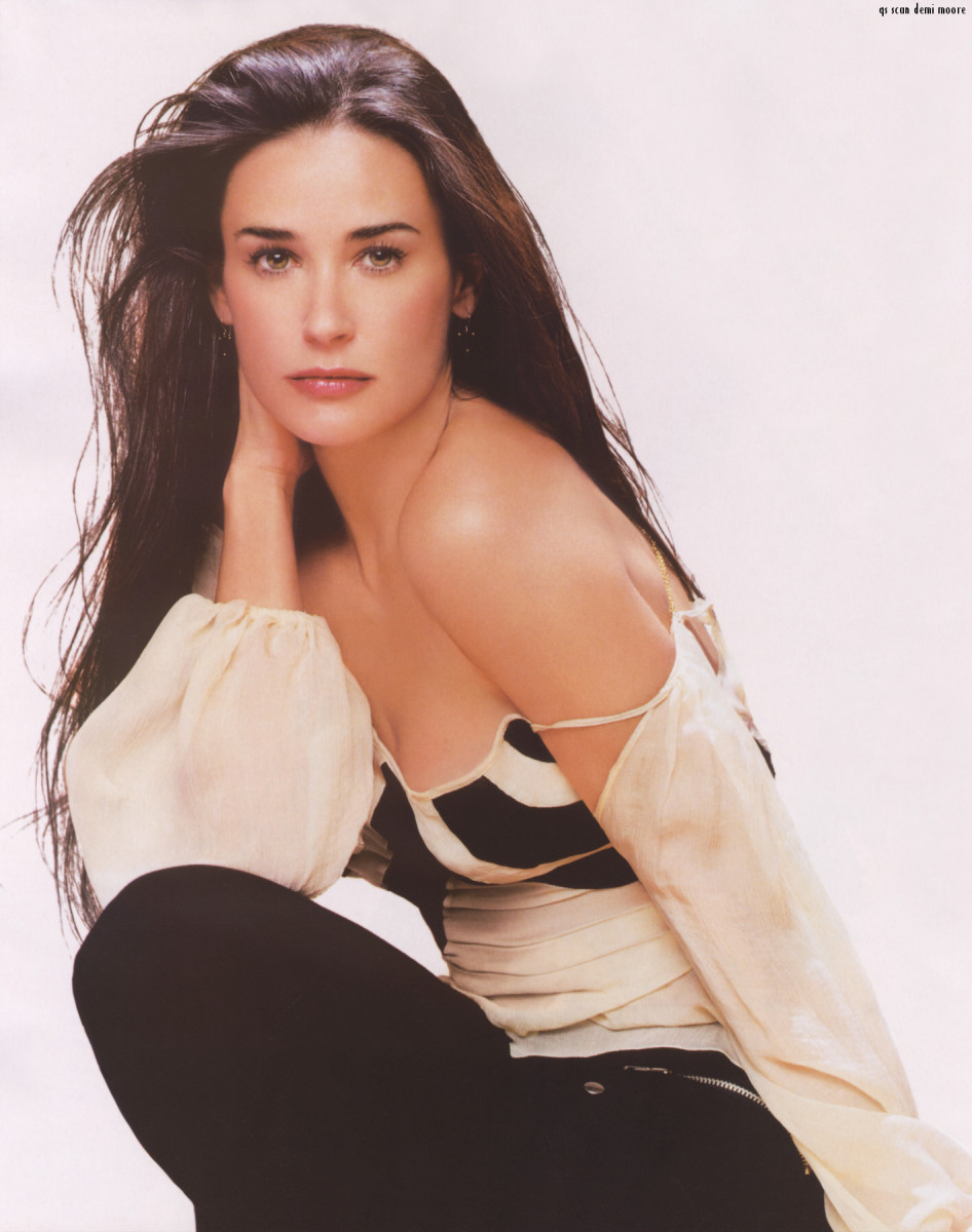 946x1200  Demi Moore Hot Photo | Фоновые обои Images