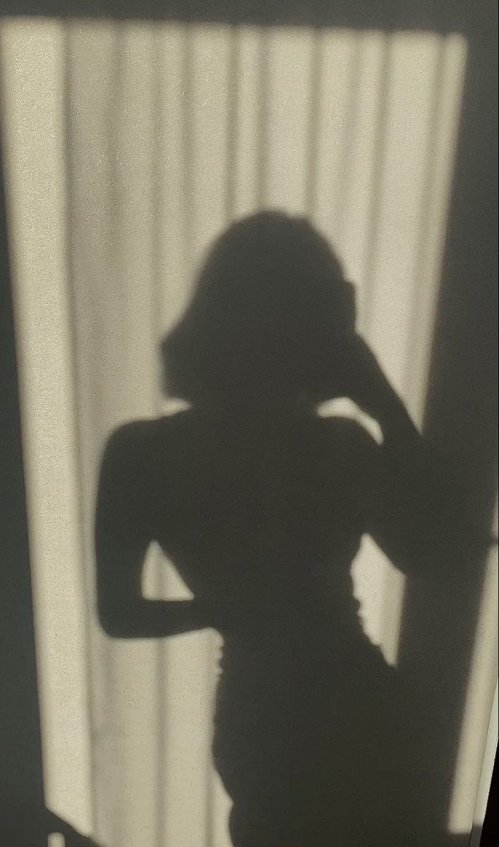 707x1200  Inst: mariia_frolovaa_ в 2023 г | Тени, Эстетика, Обои фоны